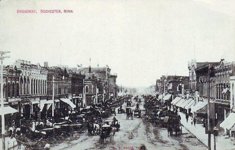 Broadway, Rochester Minnesota, 1900's