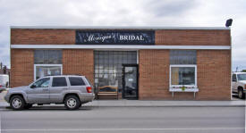 Monique's Bridal, Roseau Minnesota