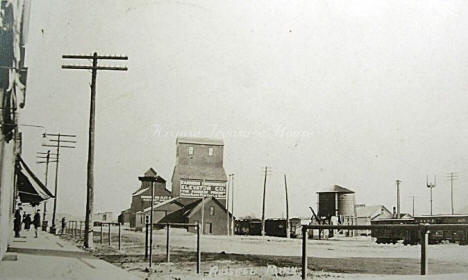 Street scene, Russell Minnesota, 1910's