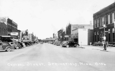 Central Street, Springfield Minnesota, 1946