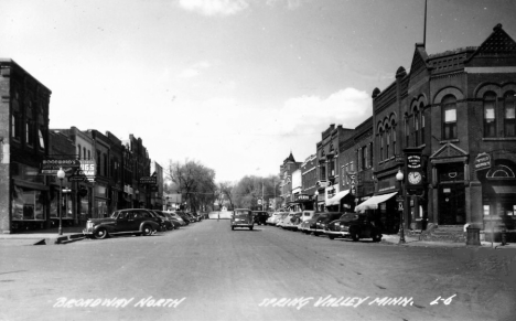 Broadway North, Spring Valley Minnesota, 1940's