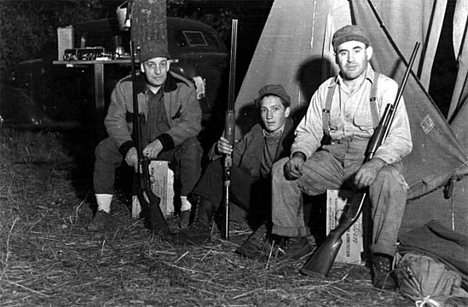Duck hunters at Squaw Lake Minnesota, 1938