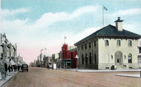 St. Germain Street looking east, showing the Post Office, St. Cloud Minnesota, 1915