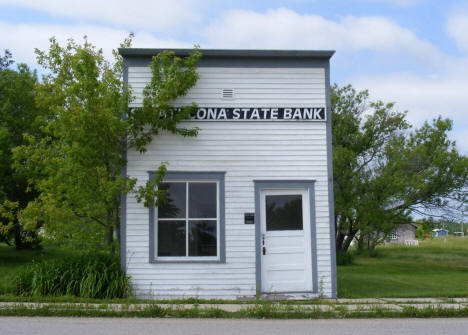 Street scene, Strathcona Minnesota, 2009