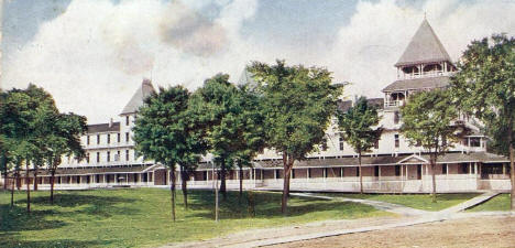 Tonka Bay Hotel, 1904
