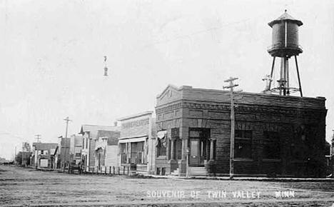 Street scene, Twin Valley Minnesota, 1907