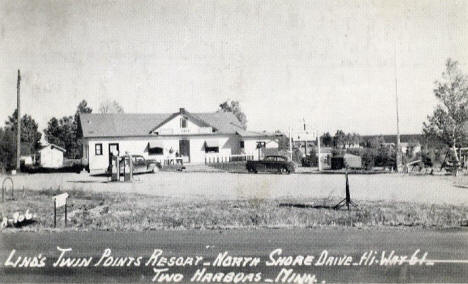 Lind's Twin Points Resort, North Shore Drive, Highway 61, Two Harbors Minnesota, 1940's