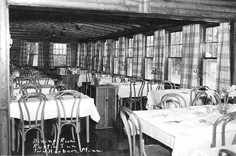Dining room, Rustic Inn, Two Harbors Minnesota, 1950