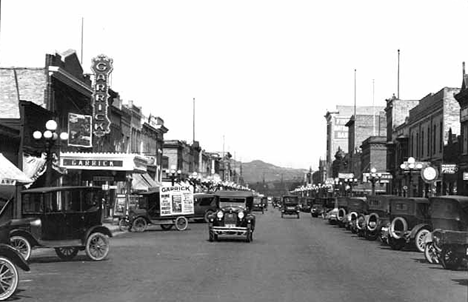 Street scene, Virginia Minnesota, 1925