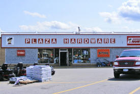 Plaza Hardware Hank, Virginia Minnesota