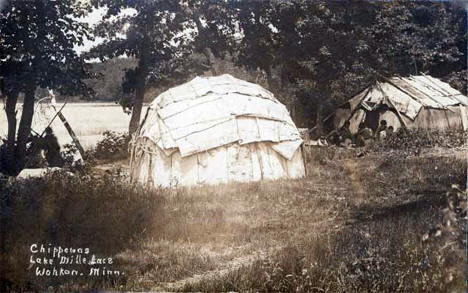 Chippewa tepees, Lake Mille Lacs near Wahkon Minnesota, 1910