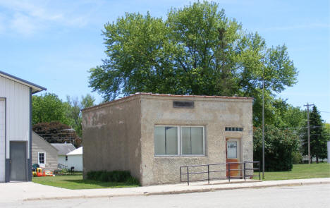 Street scene, Waldorf Minnesota, 2010