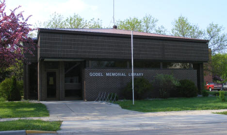 Godel Memorial Library, Warren Minnesota, 2008