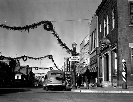 Waseca street scene, Waseca Minnesota, 1939