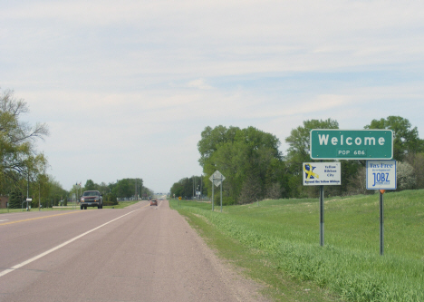 Population sign, Welcome Minnesota, 2014
