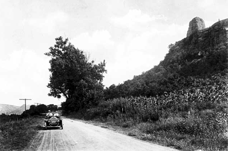 Sugar Loaf, Winona Minnesota, 1925