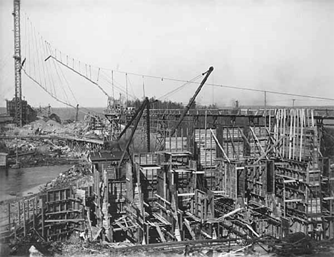 Dam construction on Fall Lake near Winton Minnesota, 1922