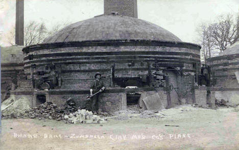 Brick kiln, Zumbrota Clay Manufacturing Company, Zumbrota Minnesota, 1910