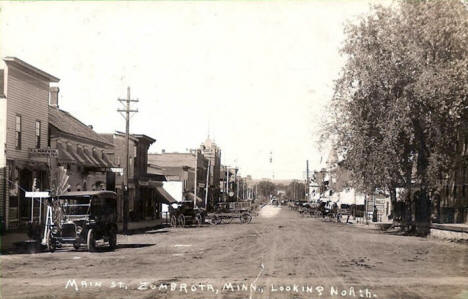 Main Street looking north, Zumbrota Minnesota, 1912