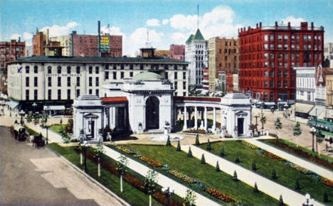 Gateway Park and Nicollet Hotel, Minneapolis Minnesota, 1910's