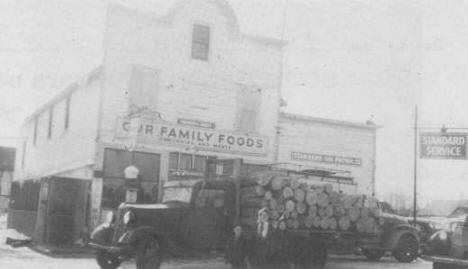 Trepanier & Jewett Store