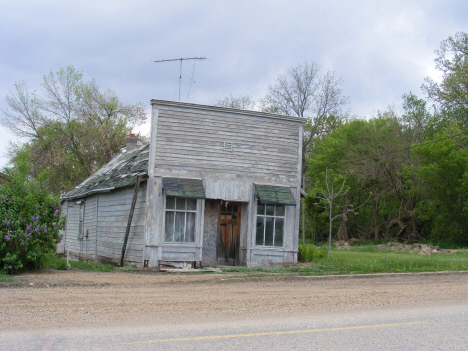 Street scene, Dundee Minnesota, 2014