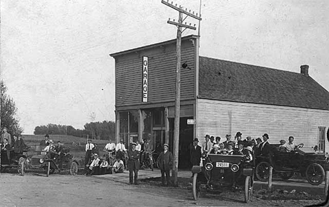 Kretch Meier's Garage at Easton Minnesota, 1910