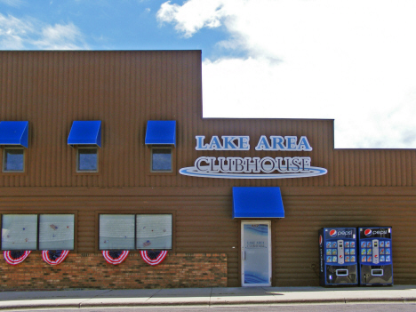 Lakes Arwea Clubhouse, Elysian Minnesota, 2014