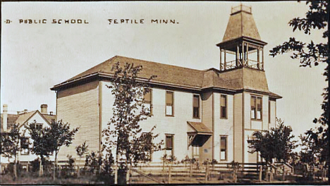 Public School, Fertile Minnesota, 1912
