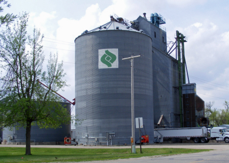 Elevators, Lismore Minnesota, 2014