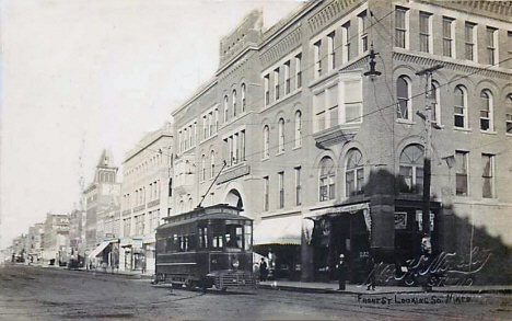 Front Street looking north, Mankato Minnesota, 1909