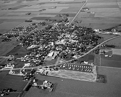 Aerial view, Mapleton Minnesota, 1977