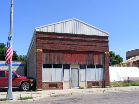 Street scene, Mapleton Minnesota, 2014