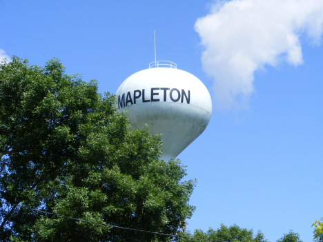 Water tower, Mapleton Minnesota, 2014