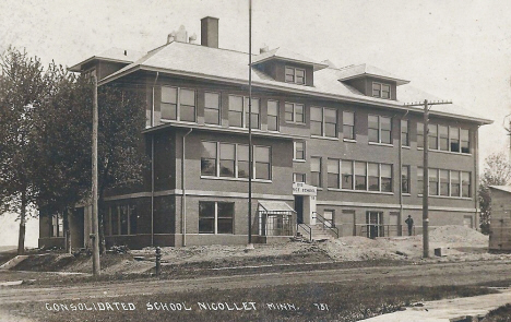 Consolidated School, Nicollet Minnesota, 1916