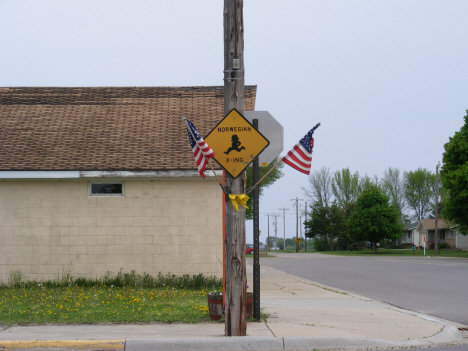 Norwegian Xing street sign, Odin Minnesota, 2014