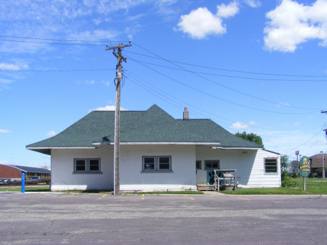 Street scene, Wells Minnesota, 2014