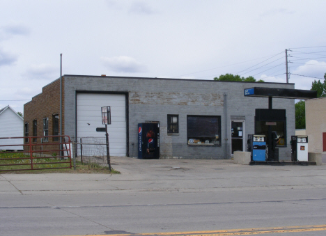 Closed service station, Winnebago Minnesota, 2014