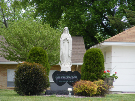 Statue of St. Mary, Winnebago Minnesota, 2014