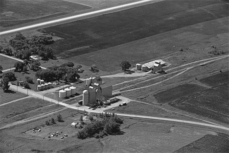 Aerial view, Elevator, Barry Minnesota, 1972