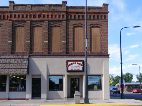 Street scene, Benson Minnesota, 2014