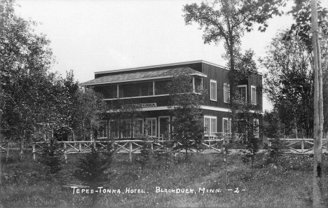 Tepee-Tonka Hotel, Blackduck Minnesota, 1944