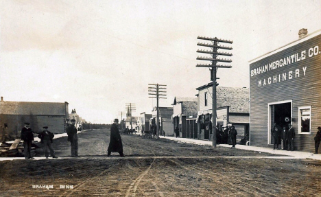 Street scene, Braham Minnesota, 1909