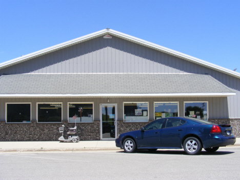 Grocery store, Chandler Minnesota, 2014