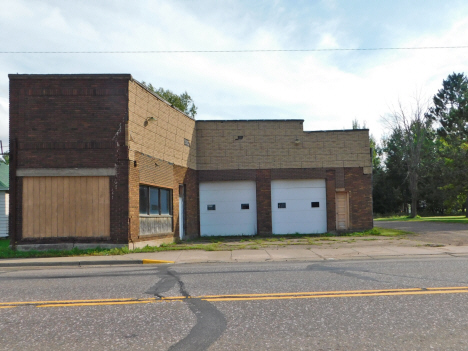 Vacant building, Cromwell Minnesota, 2018