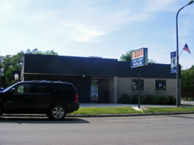 Rooster's Liquors, Currie Minnesota