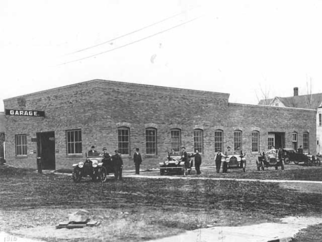 Trotter Brothers garage, Dawson Minnesota, 1915