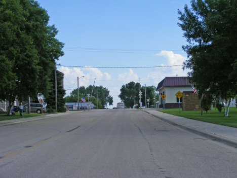 Street scene, De Graff Minnesota, 2014