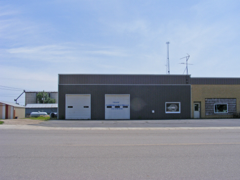 Street scene, Jeffers Minnesota, 2014