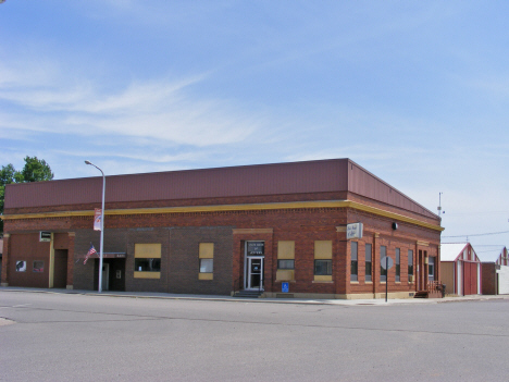 Street scene, Jeffers Minnesota, 2014